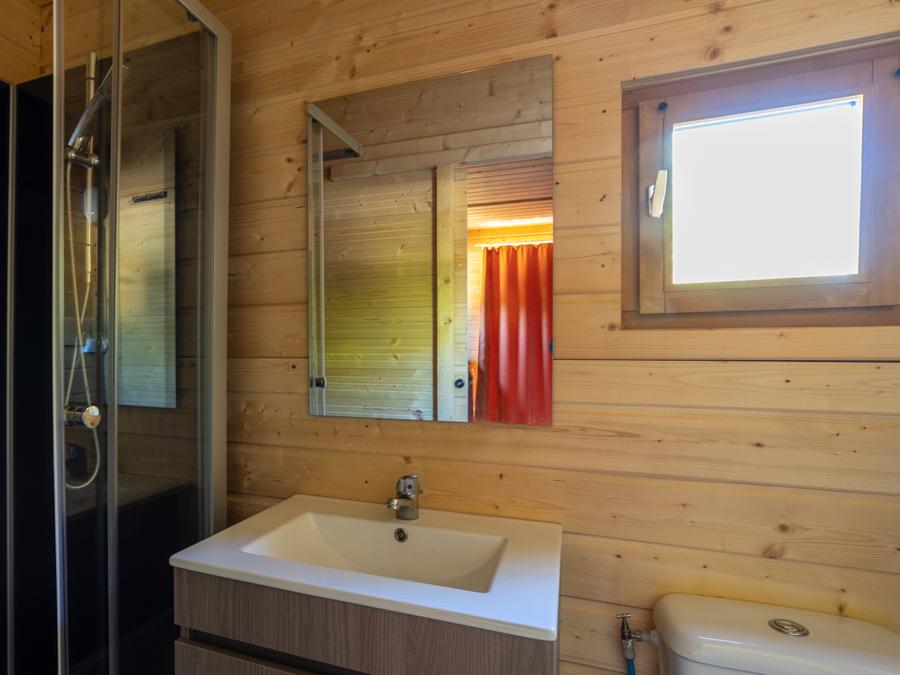 Hébergement 4 personnes - Cabane Valbelle 7