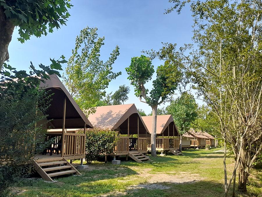 Hébergement 4 personnes - Tente lodge AVEC sanitaires 0