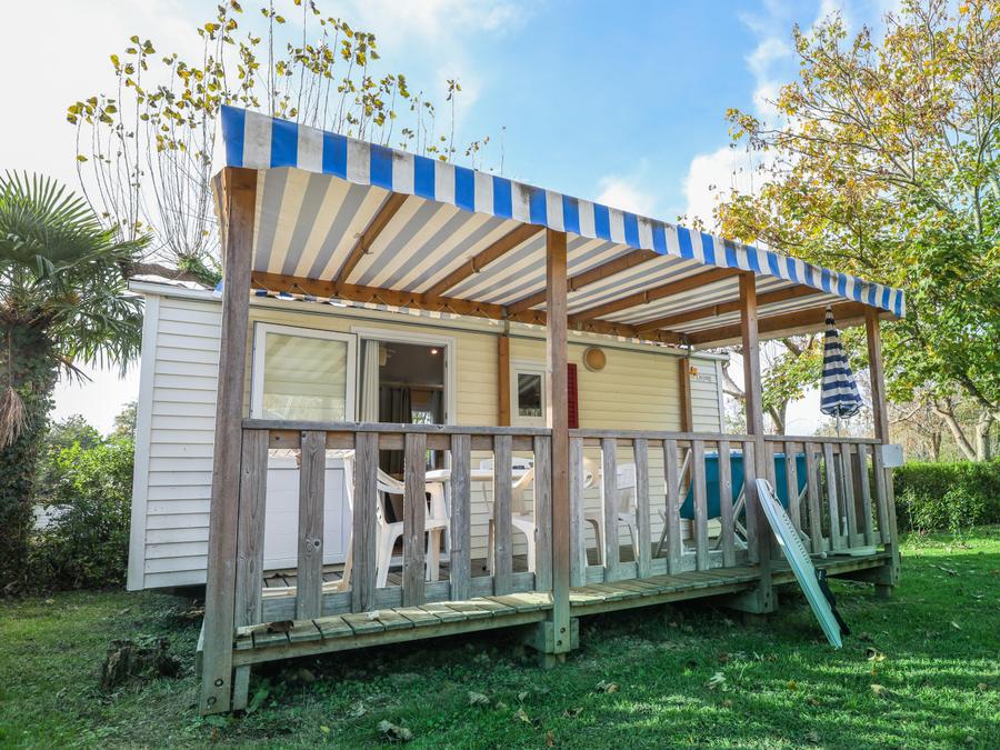 Mobilhome 4 personnes - Mobil-home Standard 16m² - 2 chambres, sans sanitaires + terrasse couverte 4
