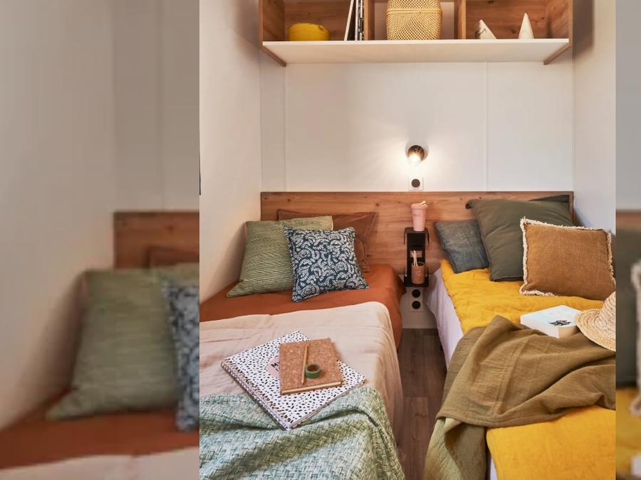 Mobilhome 4 personnes - NEW 2023// Mobil-Home Premium 27m² (2 chambres) + TV + LV + Terrasse couverte 3