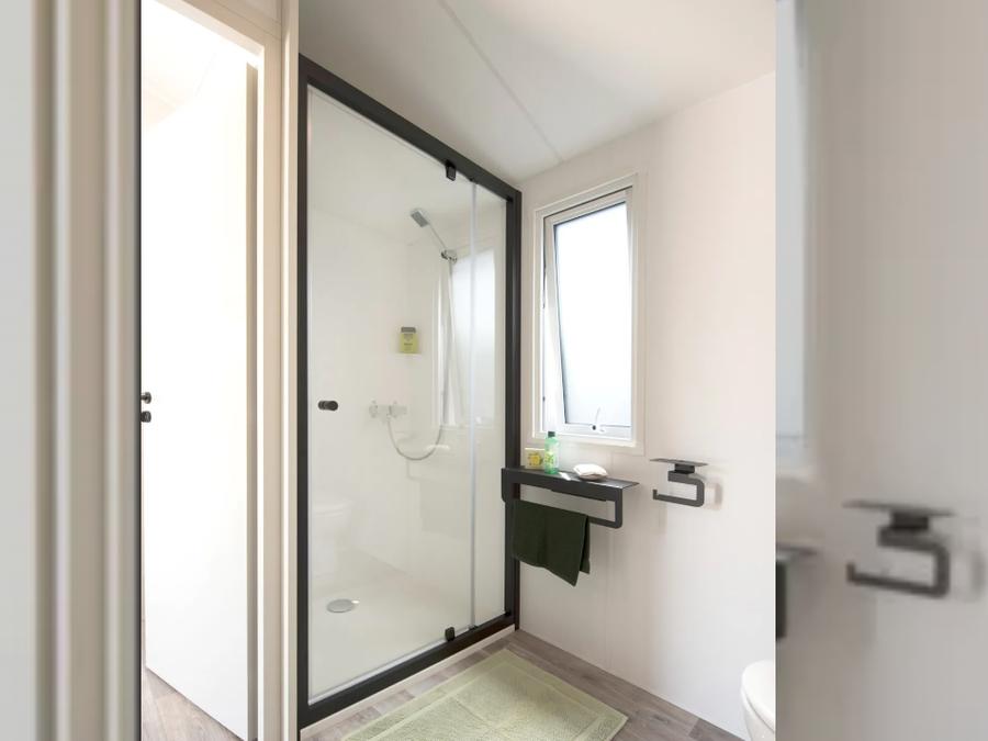 Mobilhome 2 personnes - NEW 2023// Mobil-Home Premium 20m² (1 chambre) + TV + Terrasse couverte + LV 4