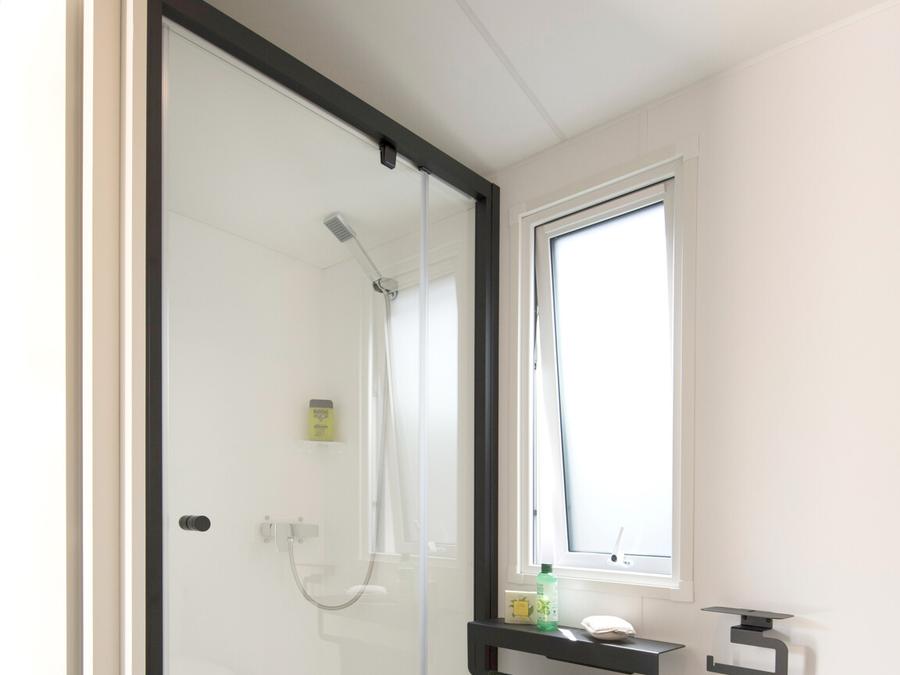 Mobilhome 2 personnes - NEW 2023// Mobil-Home Premium 20m² (1 chambre) + TV + Terrasse couverte + LV 10