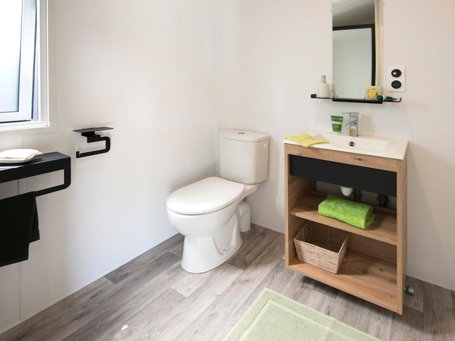 Mobilhome 2 personnes - NEW 2023// Mobil-Home Premium 20m² (1 chambre) + TV + Terrasse couverte + LV 9