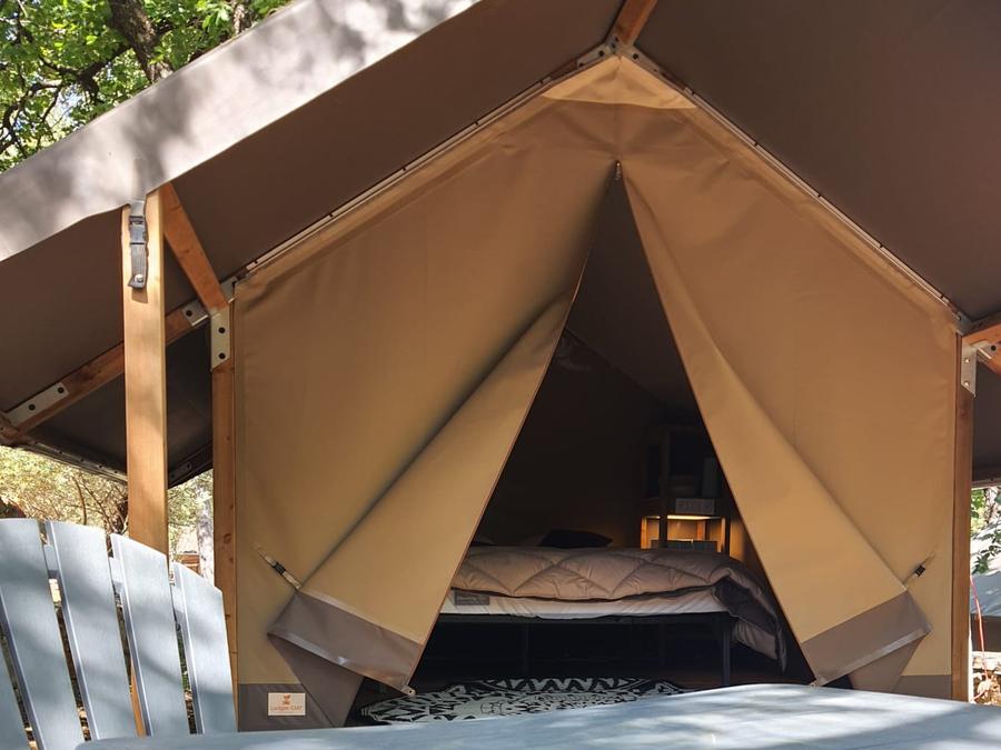 Tente en toile et en bois 2 personnes - Mini-Lodge (Photos non contractuelles : en cours d'installation) 7