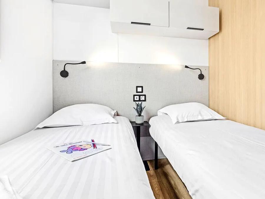 Mobilhome 10 personnes - Cottage Ibardin 6 Pièces 10 Personnes Climatisé + TV 4