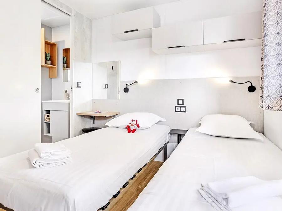 Mobilhome 10 personnes - Cottage Ibardin 6 Pièces 10 Personnes Climatisé + TV 8