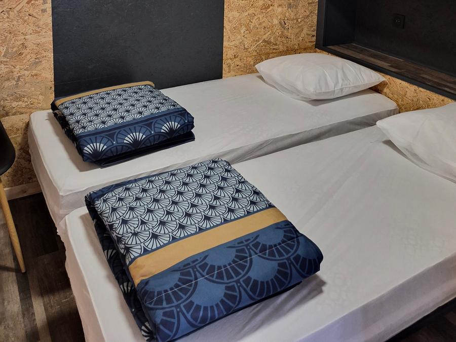 Tente en toile et en bois 3 personnes - Cabane bois Glamping sous toile saharienne 3