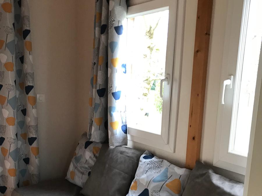 Chalet 6 personnes - Chalet Bois Confort 31m² - 2 chambres - Terrasse couverte - TV - climatisation 4