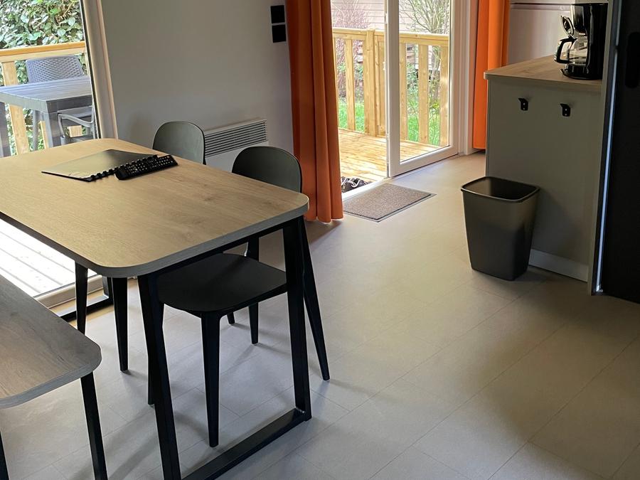 Mobilhome 4 personnes - Mobil-home Bois Confort 29m² - 2 chambres - Terrasse couverte - TV 4