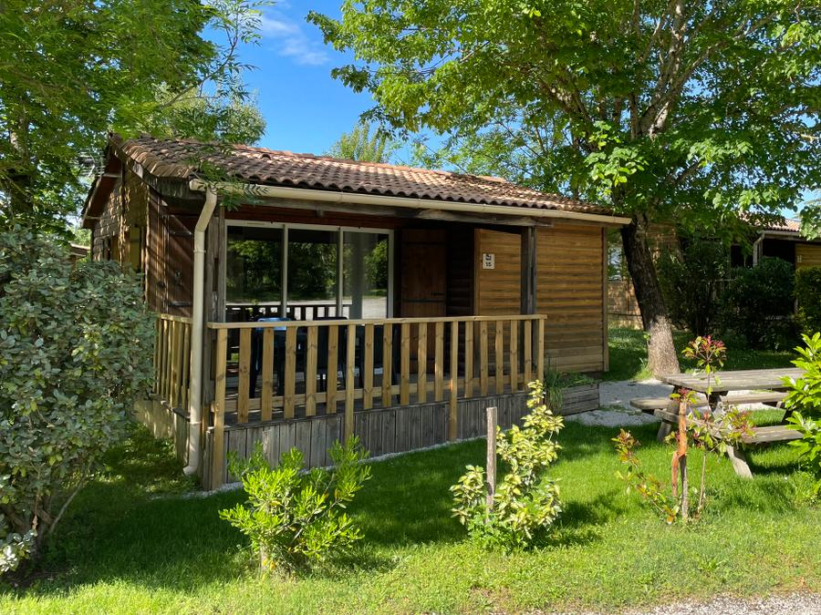 Mobilhome 6 personnes - Chalet Bois Premium 31m² - 2 chambres - Terrasse couverte - TV - LV - Climatisation 0