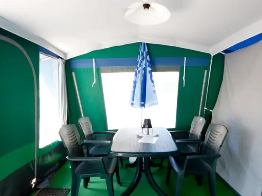 Bungalow toilé 6 personnes - Type BT 1