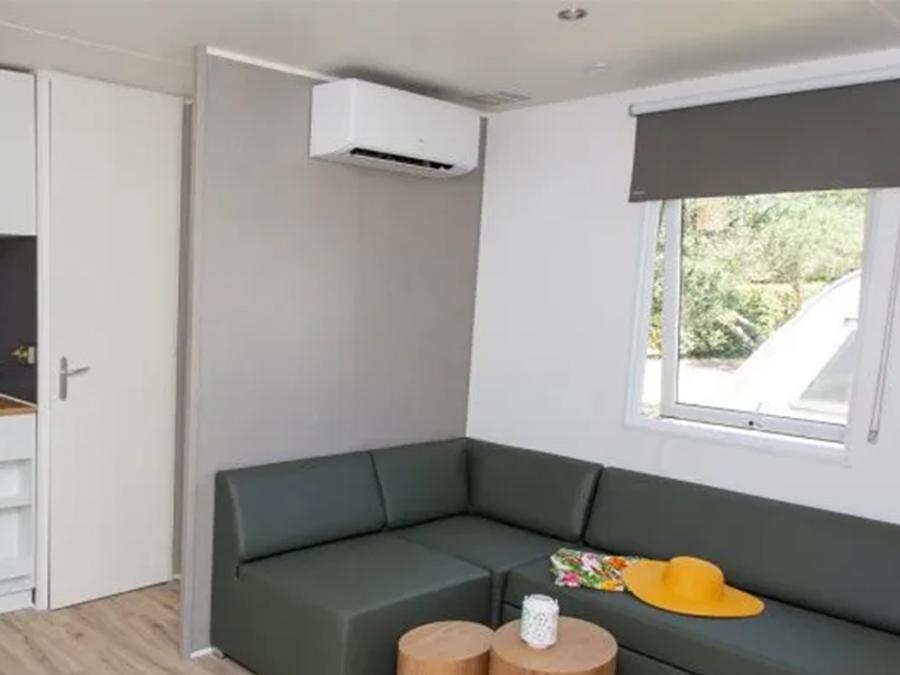Mobilhome 4 personnes - Sillans Jacuzzi privé - 32m² - 2 chambres - Lave-vaisselle + Tv + A/C 2