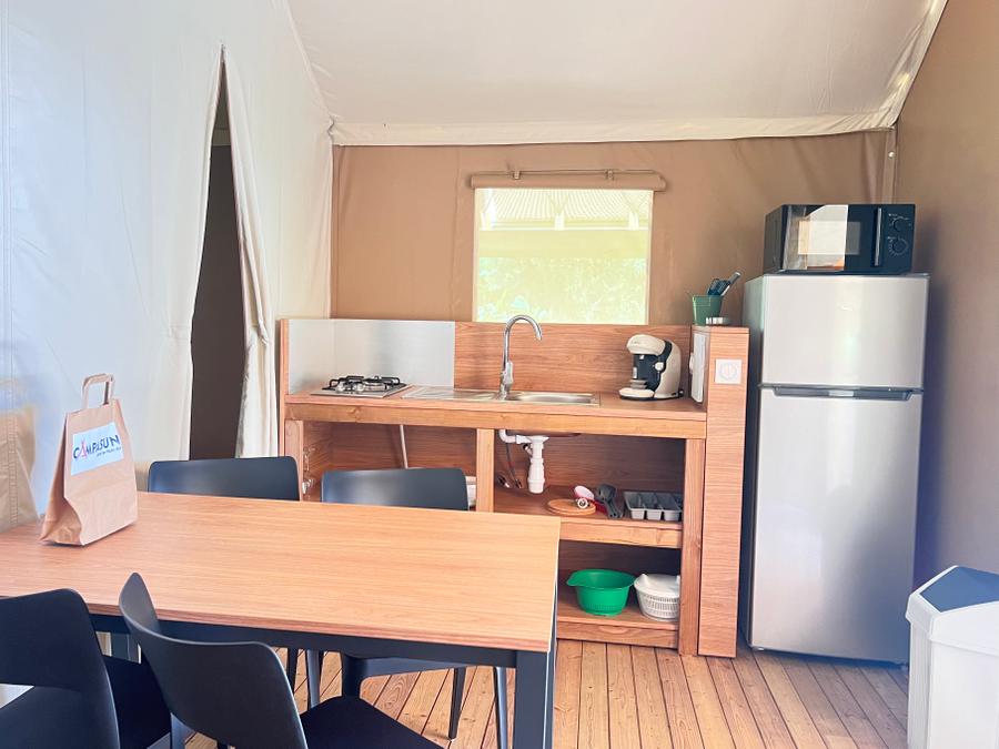Tente en toile et en bois 4 personnes - Lodge safari Aiguines - 26m² - Glamping 6