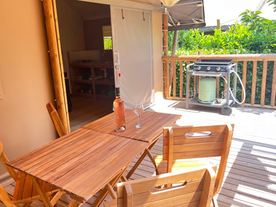 Tente en toile et en bois 4 personnes - Lodge safari Aiguines - 26m² - Glamping 4