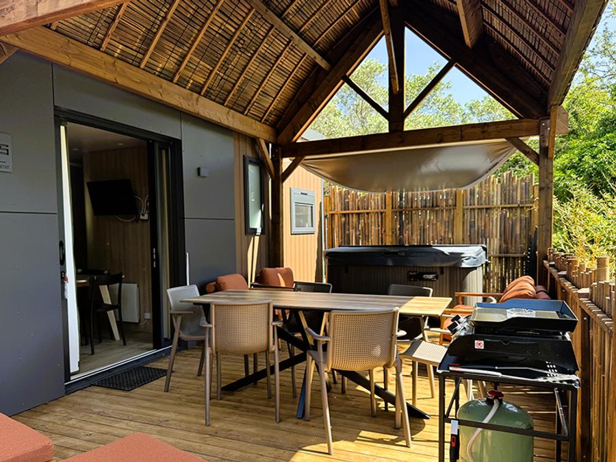 Mobilhome 6 personnes - TAOS Luxe 40m2 terrasse 35m2+ jacuzzi privatif - 6 pers 3 chambres 2 salles de bain - clim 9