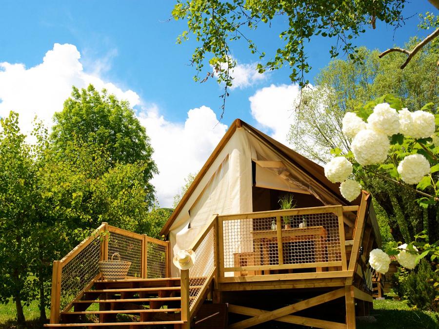 Tente en toile et en bois 5 personnes - Tente Lodge Confort (avec sanitaires) 0