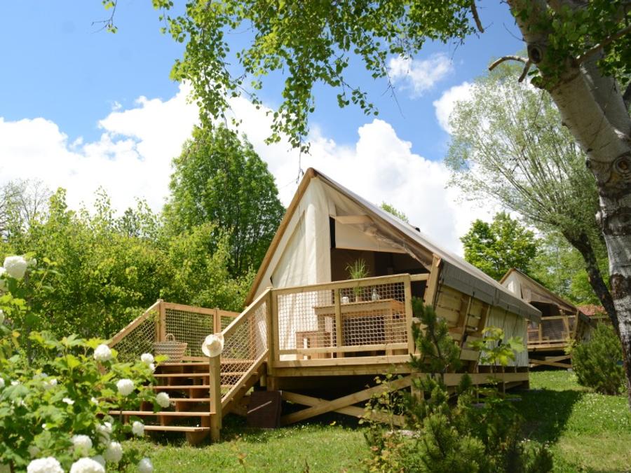 Tente en toile et en bois 5 personnes - Tente Lodge Confort (avec sanitaires) 1