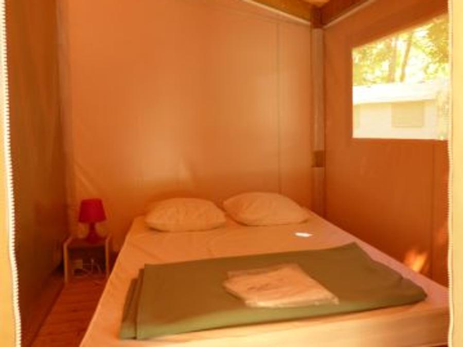 Tente en toile et en bois 5 personnes - LODGE STANDARD (SANS SANITAIRES) 6