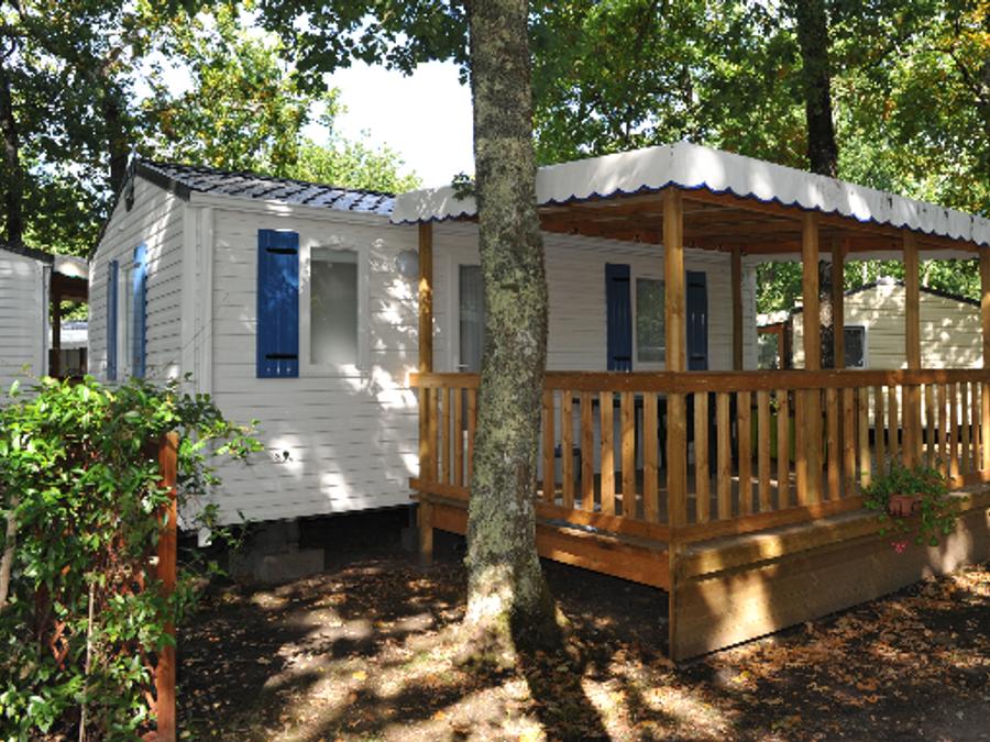Mobilhome 4 personnes - Mobil-home STANDARD - 23m² - 2 chambres - terrasse couverte + TV | 4 personnes 0