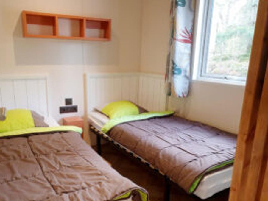 Chalet 4 personnes - Mimosa - TV - 47 m² avec terrasse couverte - 2 chambres 7