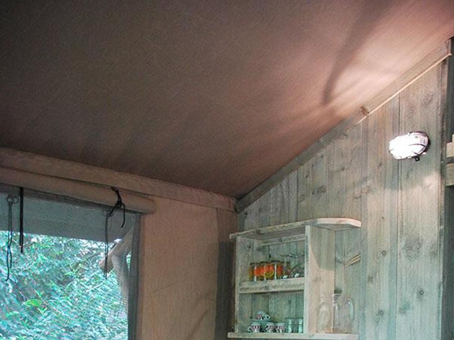 Tente en toile et en bois 6 personnes - Lodge WOODY 50m² avec terrasse couverte - 3 chambres (avec sanitaires) 2
