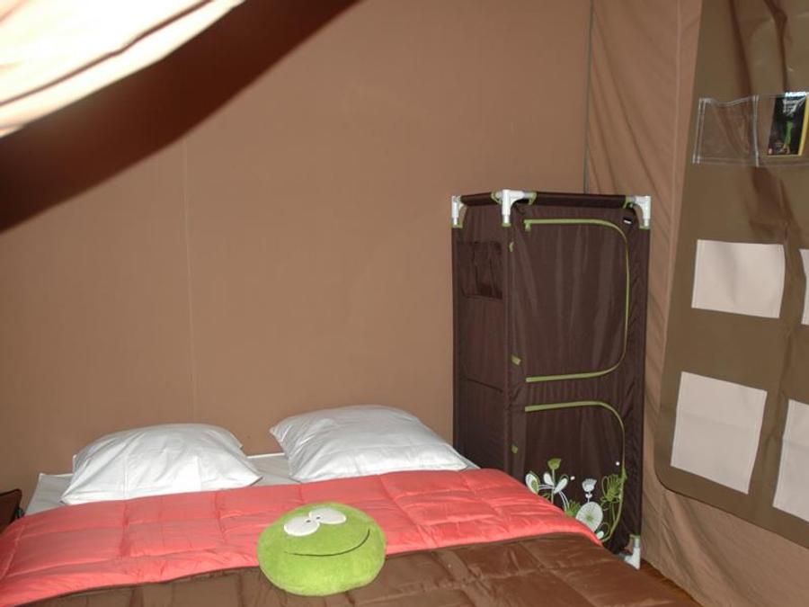 Tente en toile et en bois 5 personnes - Lodge VICTORIA 30m² / 2 chambres (sans sanitaires privatifs) 6