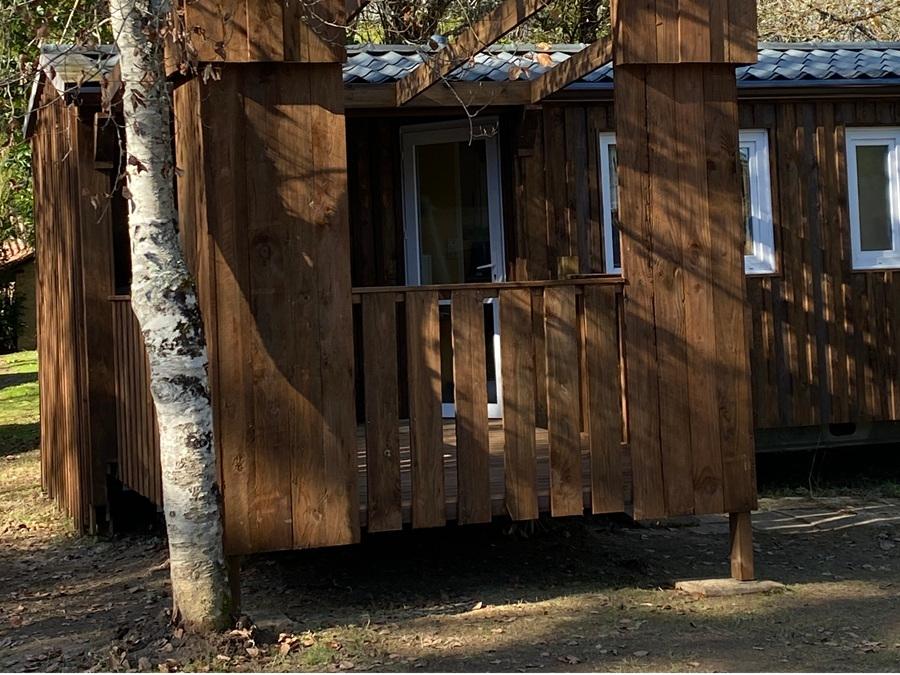 Mobilhome 4 personnes - Mobil-home bois BABY avec CLIM - 26m² avec terrasse couverte / 2 chambres 1