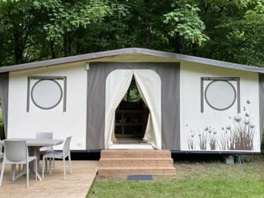Tente en toile et en bois 4 personnes - NOMADE LODGE sans sanitaires 0