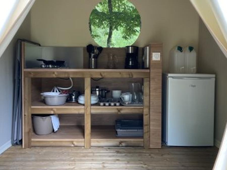 Tente en toile et en bois 4 personnes - NOMADE LODGE sans sanitaires 1