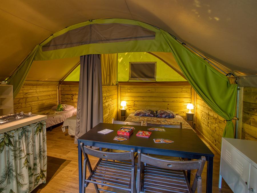 Bungalow toilé 4 personnes - KIBO 5