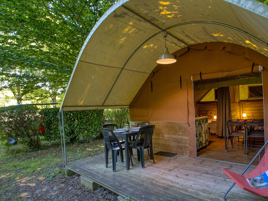 Bungalow toilé 4 personnes - KIBO 3