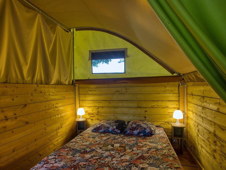 Bungalow toilé 4 personnes - KIBO 9