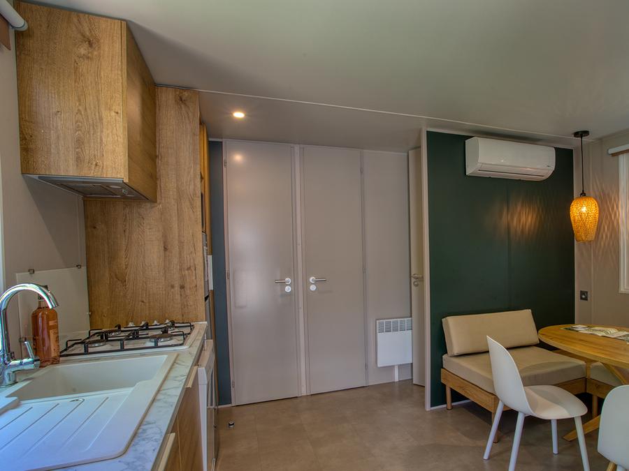 Mobilhome 4 personnes - Mobil-Home Premium O'Hara 29-31m² (2ch-4pers) + Terrasse semi-couverte + Clim + LV + TV 2
