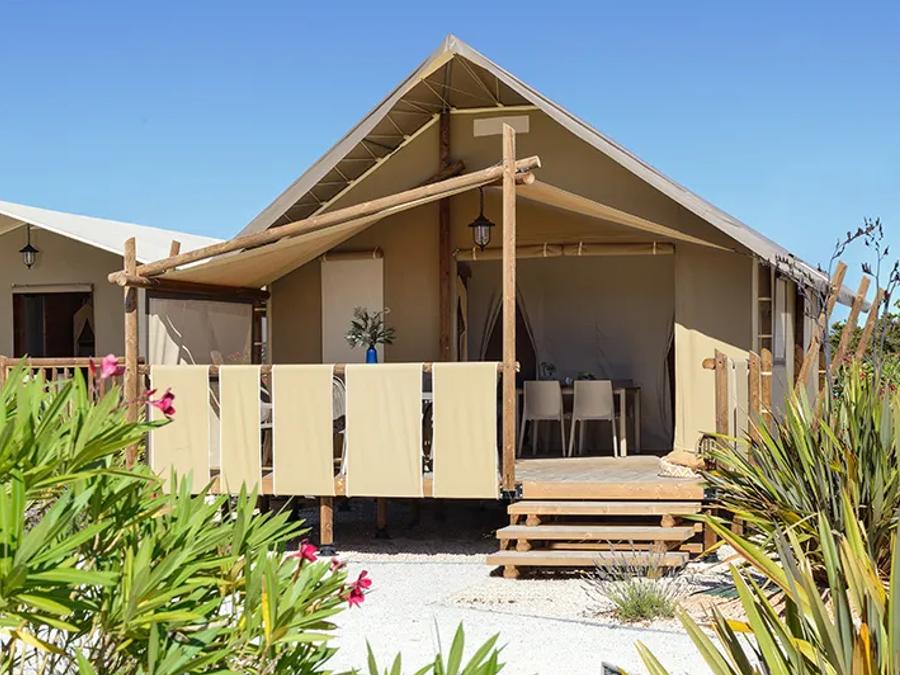 Tente 4 personnes - Standard Lodge Jungle - Sans sanitaires 0