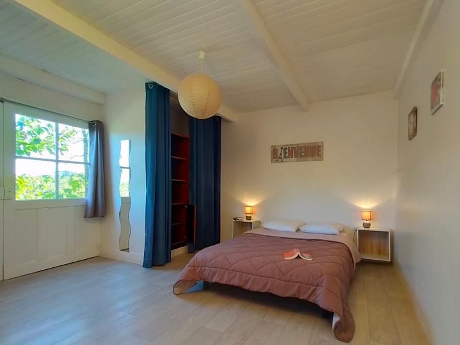 Gîte 4 personnes - (sans sanitaires) 2