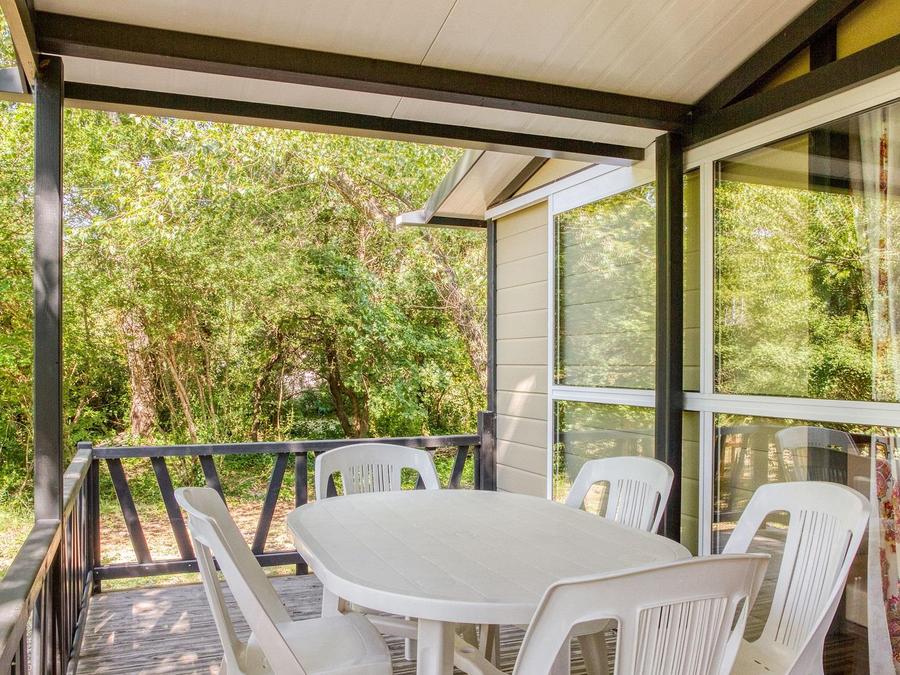Chalet 5 personnes - Chalet Confort 25m² 2 chambres - terrasse couverte - climatisation 5 pers 5
