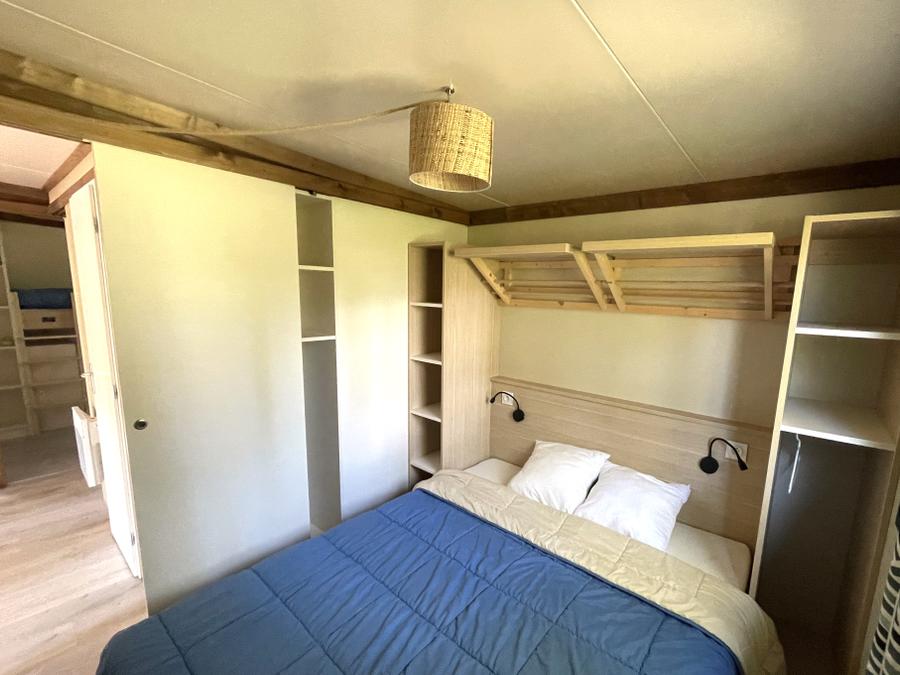 Chalet 6 personnes - Confort 35m² 3 chambres terrasse semi-couverte + climatisation 12