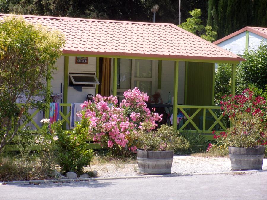 Chalet 4 personnes - Chalet (2 chambres, 30m²), terrasse 0