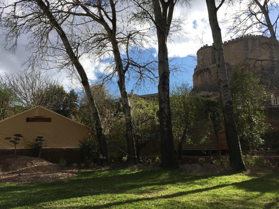 Lodge 4 personnes - Lodge Ruisseau 28m² - 2 chambres - Spa - cuisine - salle d'eau 1