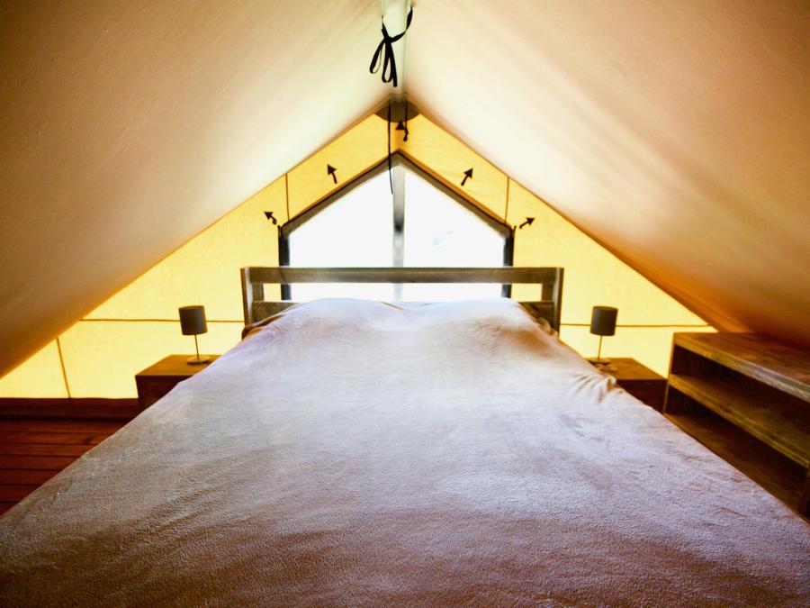 Lodge 4 personnes - Lodge Naturel 30m² + 15m² en mezzanine - 2 chambres - cuisine - salle d'eau 8