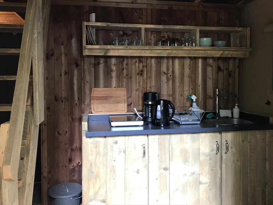 Lodge 4 personnes - Lodge Essentiel 30m² + 15m² en mezzanine - 2 chambres - cuisine - salle d'eau 4