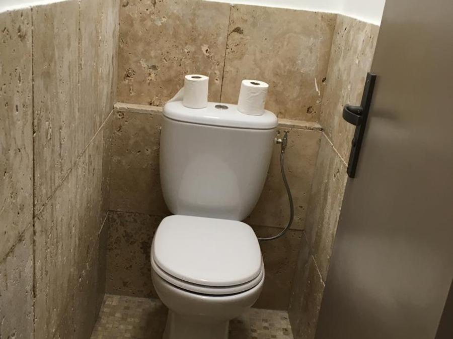 Chalet 2 personnes - Cabane perchée source - sans douche - avec wc et cuisine 9