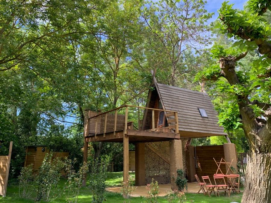 Chalet 2 personnes - Cabane perchée Noyer - sans douche - avec wc et kitchenette 0