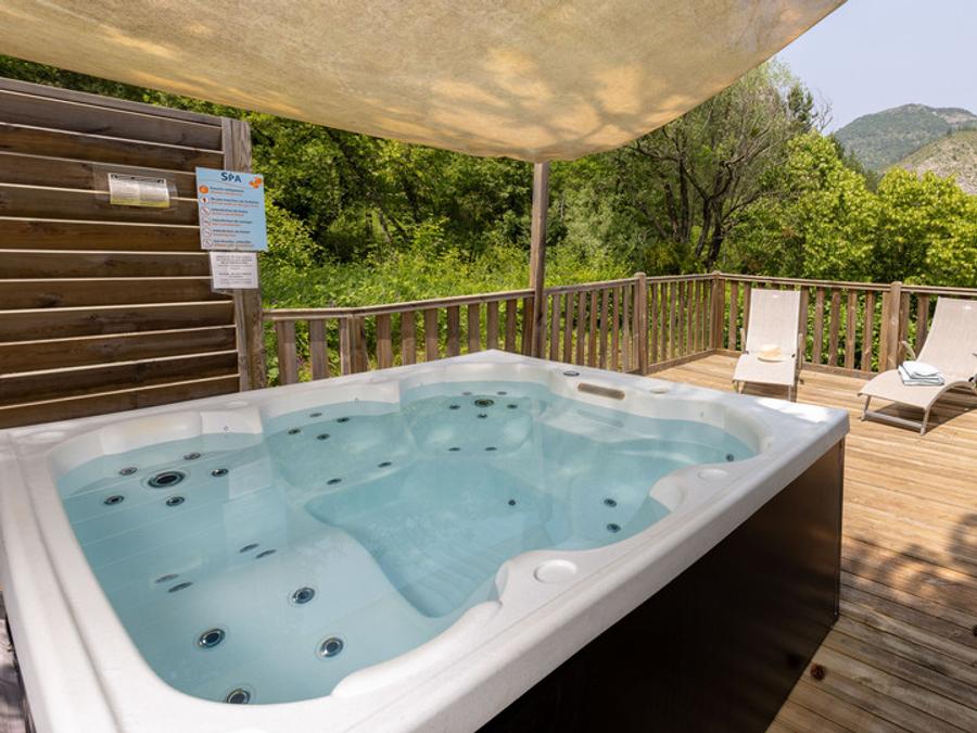 Mobilhome 6 personnes - Mobil home Prestige SPA - 3 chambres dont 1 suite parentale - draps, serviettes et plancha 10