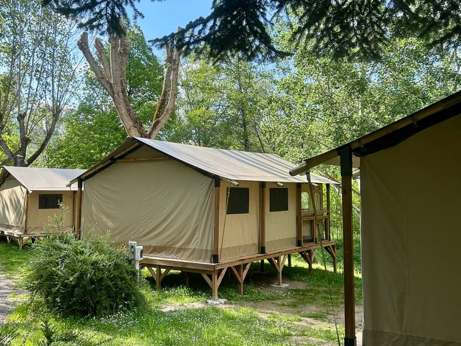 Tente en toile et en bois 5 personnes - Lodge Kenya Evasion Confort 34m² - 2 chambres 2/5 personnes (avec sanitaires) + Terrasse 5 pers. 8