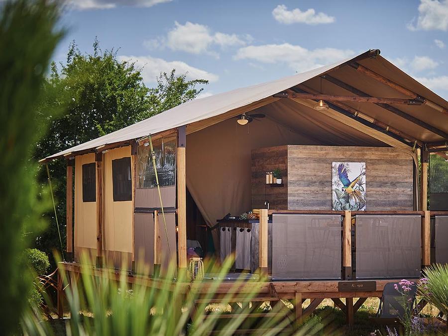 Tente en toile et en bois 5 personnes - Lodge Kenya Evasion Confort 34m² - 2 chambres 2/5 personnes (avec sanitaires) + Terrasse 5 pers. 0
