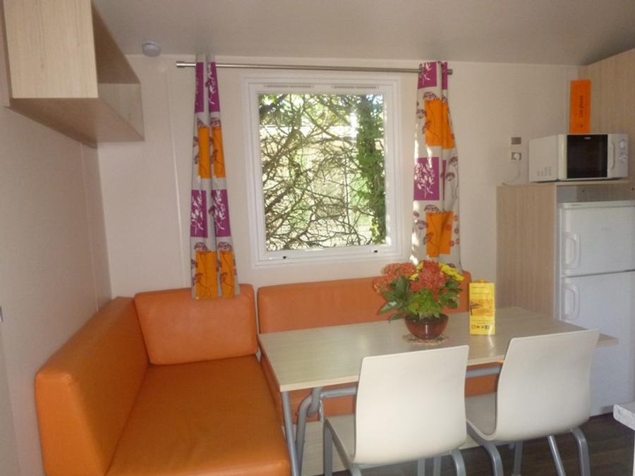 Mobilhome 4 personnes - 24m² Standard (2ch - 4pers.) + Paillotte extérieure 7