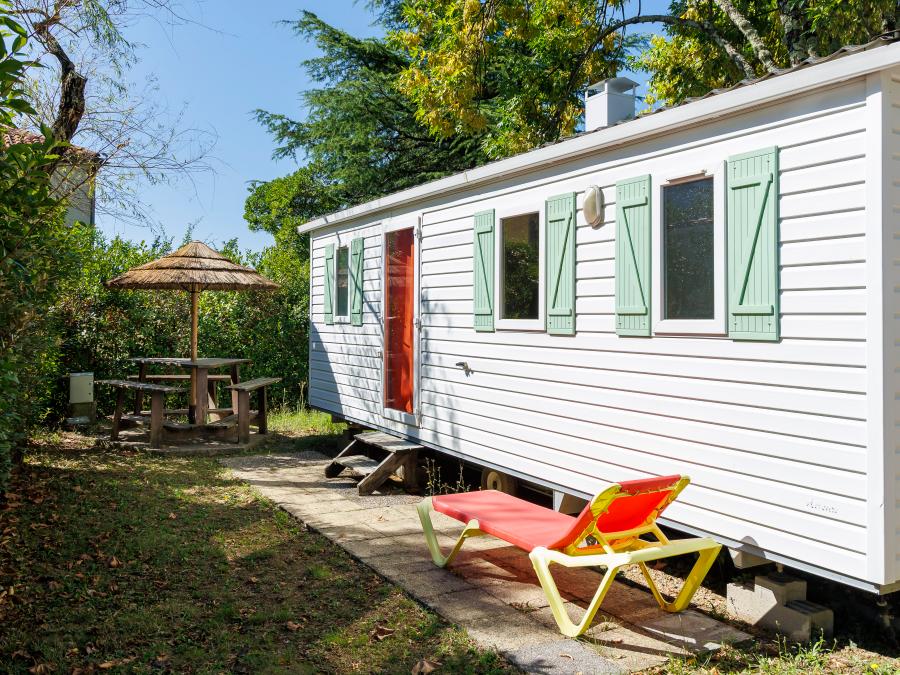 Mobilhome 4 personnes - 24m² Standard (2ch - 4pers.) + Paillotte extérieure 0