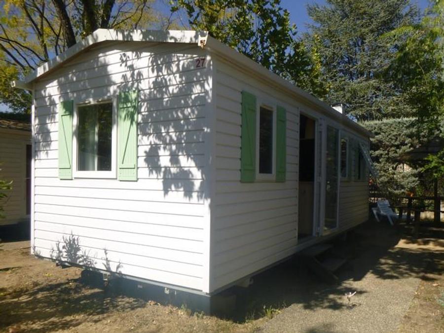 Mobilhome 4 personnes - 24m² Standard (2ch - 4pers.) + Paillotte extérieure 5