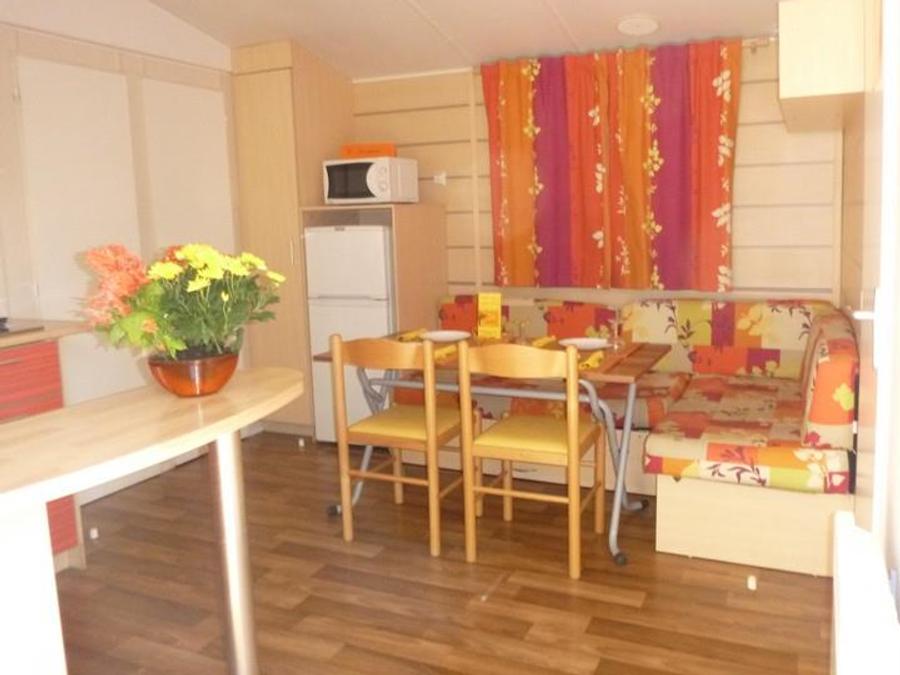 Mobilhome 6 personnes - 27,5m² Standard (2ch - 4/6pers.) + Clim + Paillotte extérieure 2